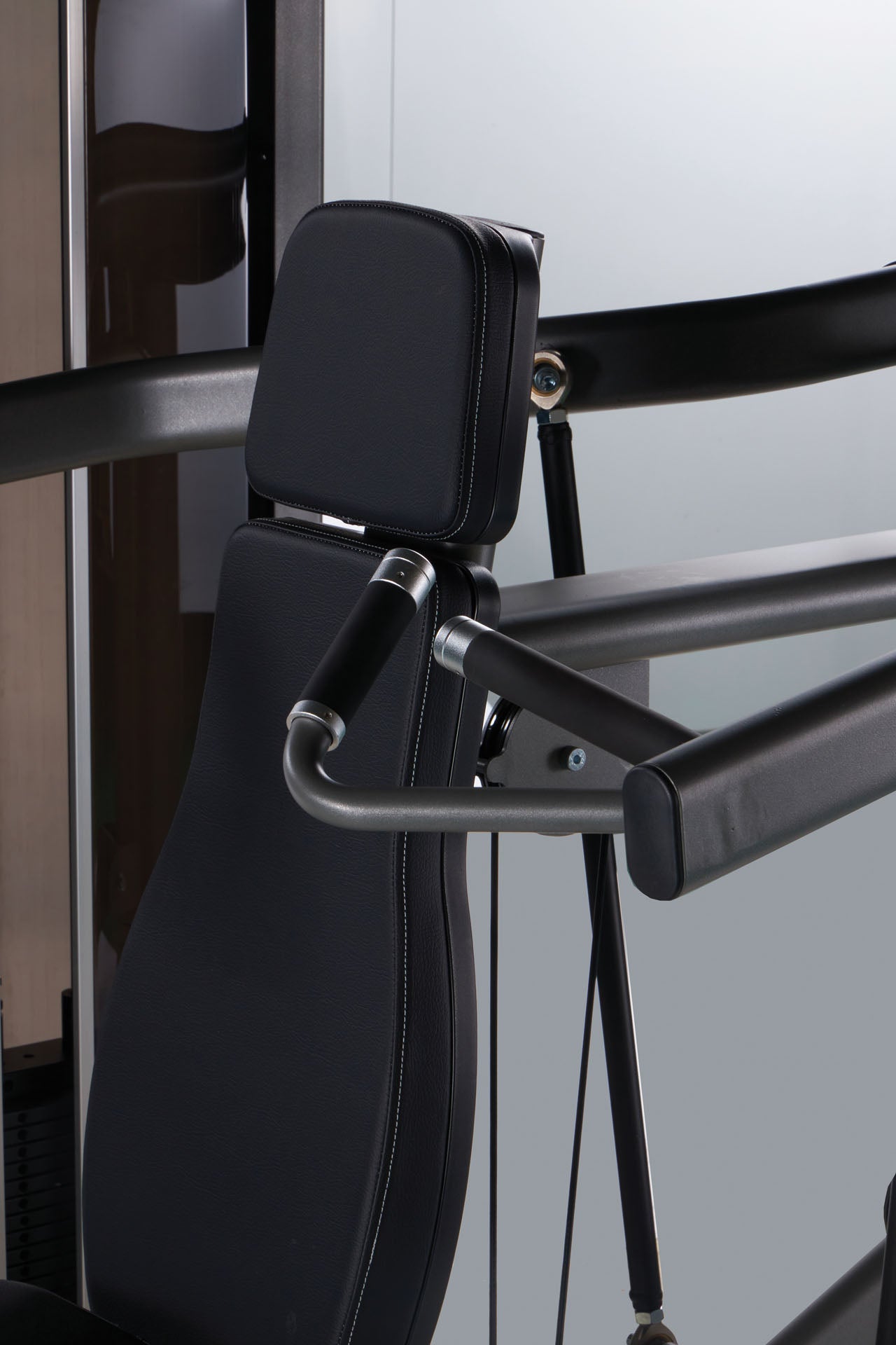 PLX 6100 - Converging shoulder press